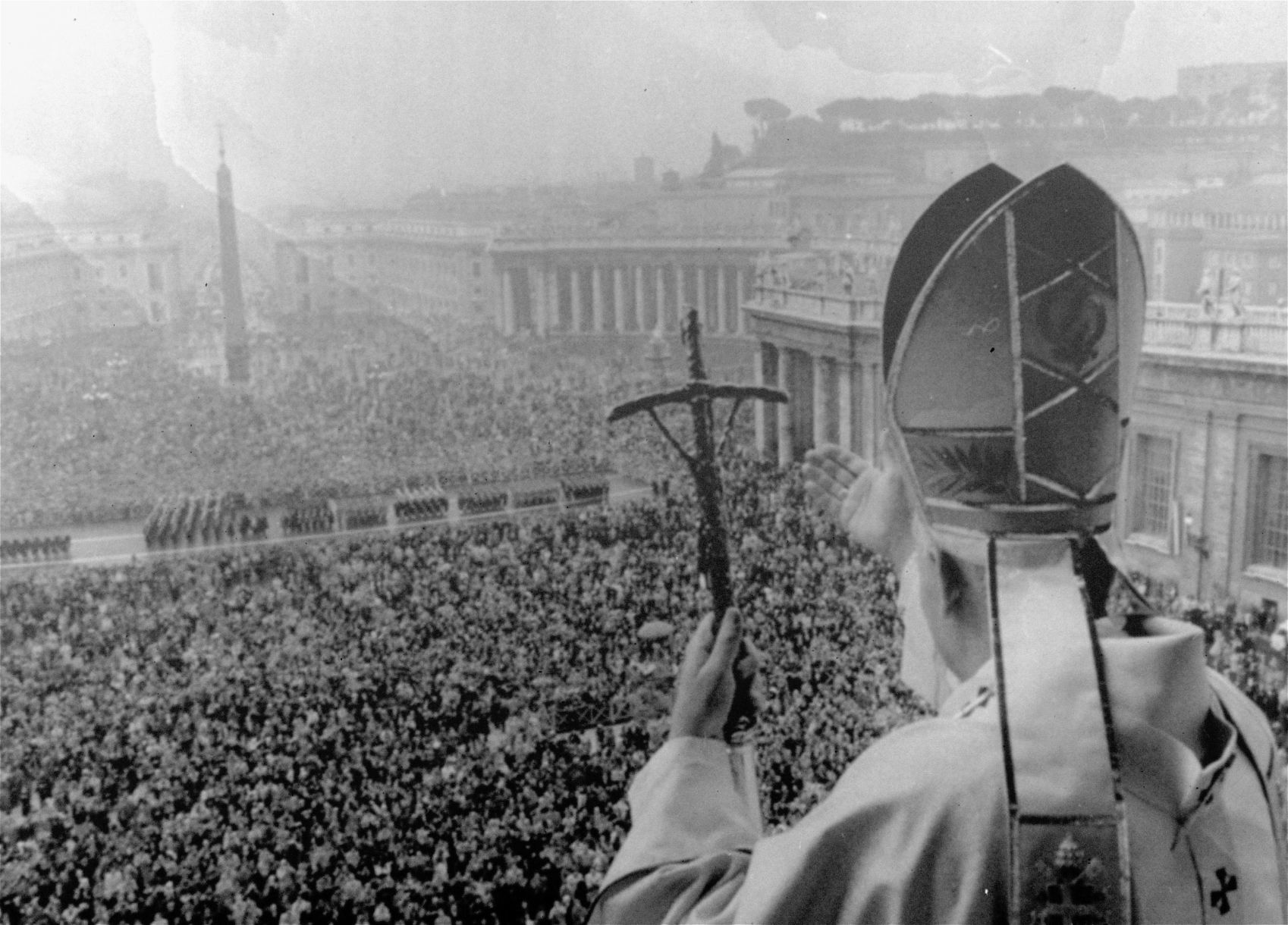 1978: Pope John Paul II's first Christmas blessing
